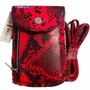 APT. 9 Safe Keeper RFID-Blocking Wallet (Color: Red Snake